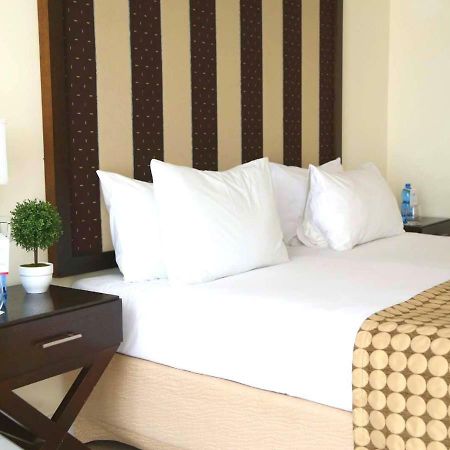 Hod Hasharon Luxury Apartment Herzliya Экстерьер фото