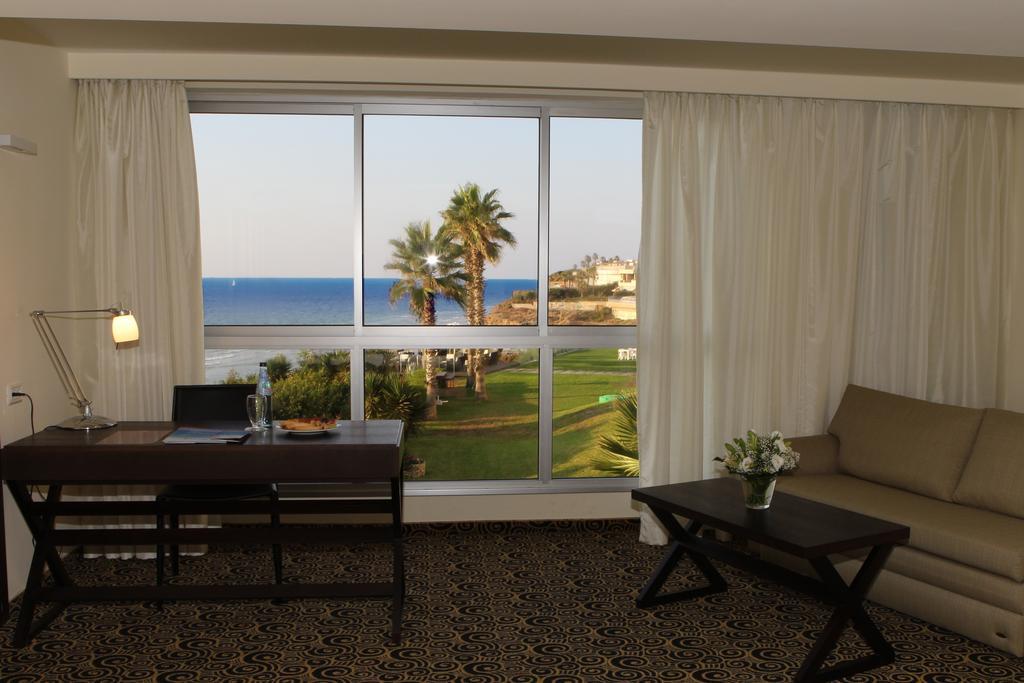 Hod Hasharon Luxury Apartment Herzliya Ресторан фото