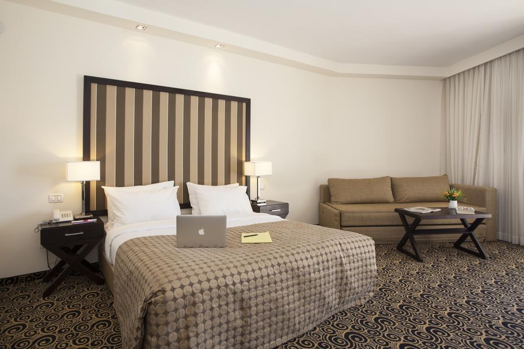 Hod Hasharon Luxury Apartment Herzliya Экстерьер фото